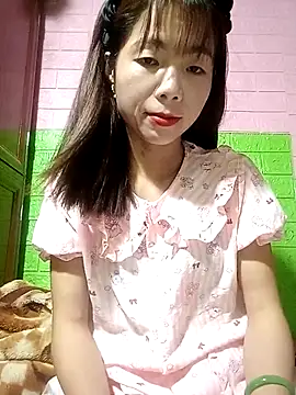 Snapshot of AmyLinee01 chatting on 04.23.26 AmyLinee01 online show from 04.23.26