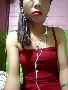 Snapshot of AmyLinee01 chatting on 04.24.26 AmyLinee01 online show from 04.24.26