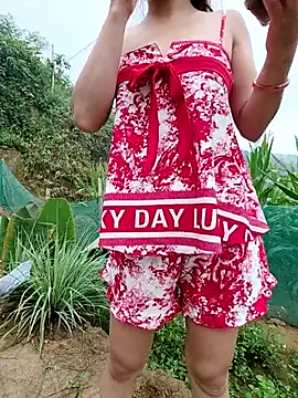 Ruby Lucy online show from 04.20.26