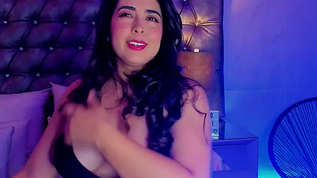 Snapshot of Sofia-Venegas chatting on 05.06.26 Sofia-Venegas online show from 05.06.26