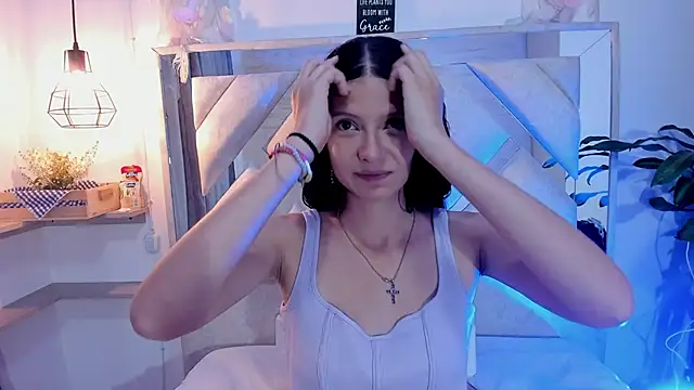 sofy bonnet1 online show from 05.14.26