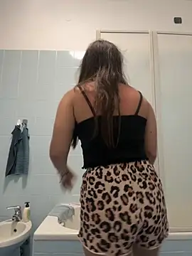 Snapshot of Supremegirlvibes chatting on 05.27.26 Supremegirlvibes online show from 05.27.26
