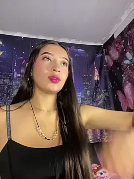 Snapshot of Itze_Mua chatting on 03.24.26 Itze Mua online show from 03.24.26