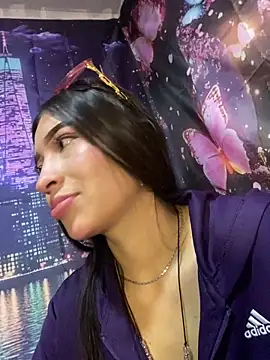 Snapshot of Itze_Mua chatting on 03.27.26 Itze Mua online show from 03.27.26