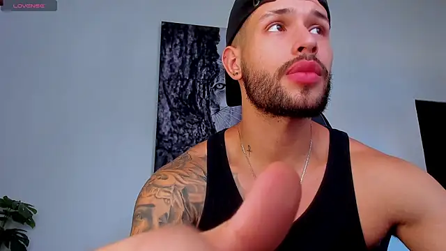 Snapshot of Santos_ramirez1 chatting on 06.14.26 Santos ramirez1 online show from 06.14.26