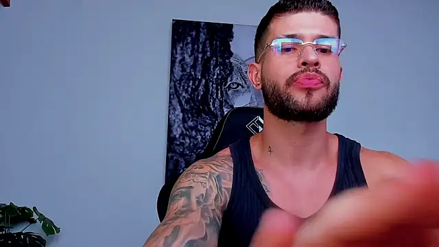 Snapshot of Santos_ramirez1 chatting on 06.25.26 Santos ramirez1 online show from 06.25.26