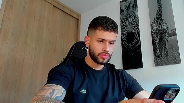 Snapshot of Santos_ramirez1 chatting on 07.12.26 Santos ramirez1 online show from 07.12.26