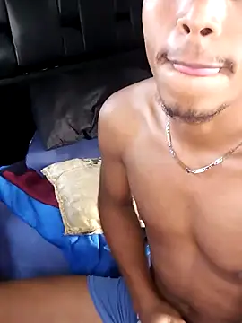 Snapshot of Xmoreno31 chatting on 03.24.26 Xmoreno31 online show from 03.24.26