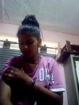 Raveena0990 online show from 05.17.26