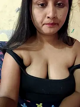 Snapshot of Tridha_2 chatting on 06.06.26 Tridha 2 online show from 06.06.26