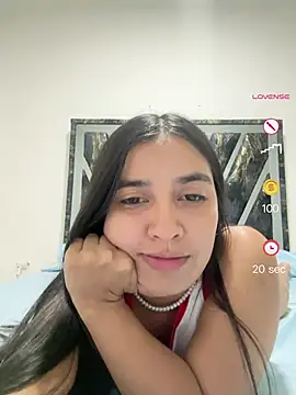 Snapshot of HaileyBiieber chatting on 05.02.26 HaileyBiieber online show from 05.02.26