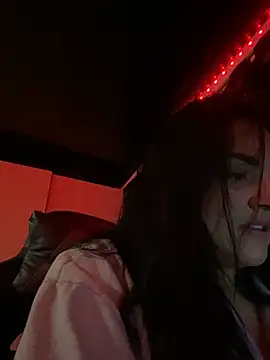 Alessia Peach online show from 04.10.26