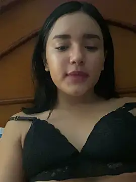 Snapshot of valvam_ chatting on 04.11.26 valvam online show from 04.11.26
