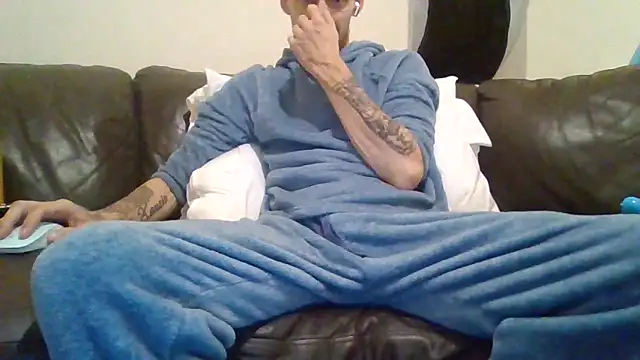 Snapshot of feetlovrr94 chatting on 05.18.26 feetlovrr94 online show from 05.18.26