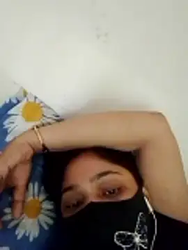 Curvy Divaa online show from 04.04.26