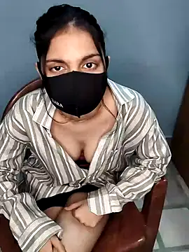 Snapshot of mahi_ho chatting on 05.27.26 mahi ho online show from 05.27.26