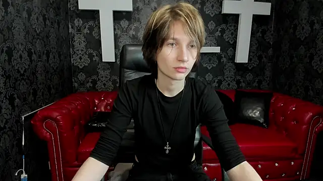 Snapshot of AdonBev chatting on 04.03.26 AdonBev online show from 04.03.26