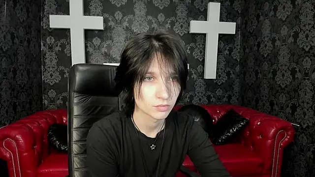 Snapshot of AdonBev chatting on 04.28.26 AdonBev online show from 04.28.26