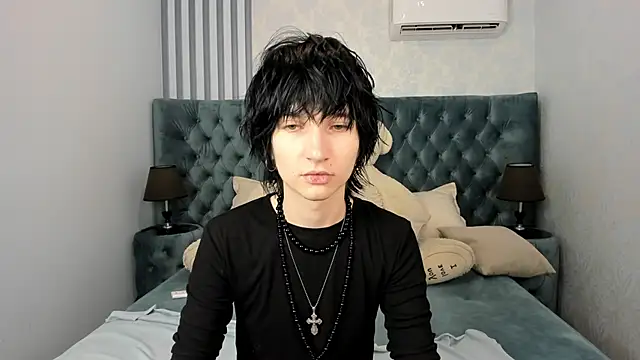 Snapshot of AdonBev chatting on 06.28.26 AdonBev online show from 06.28.26