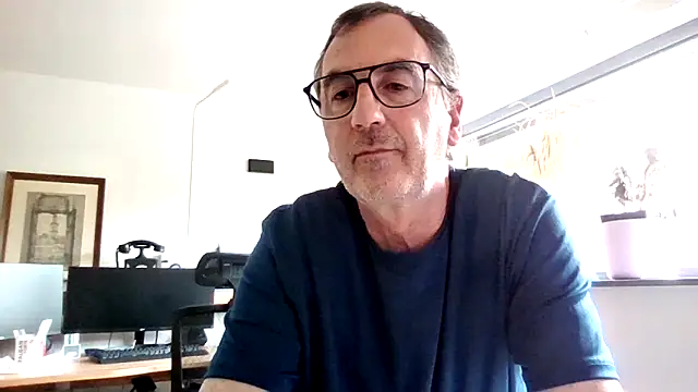 Snapshot of HotLucas66 chatting on 05.21.26 HotLucas66 online show from 05.21.26