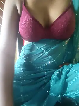 Snapshot of Rubina_Love chatting on 04.22.26 Rubina Love online show from 04.22.26