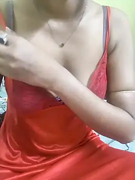 Snapshot of Rubina_Love chatting on 04.28.26 Rubina Love online show from 04.28.26