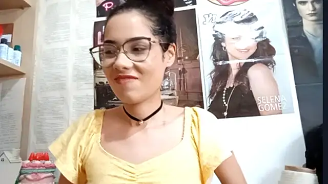 Snapshot of KaylaRise chatting on 03.25.26 KaylaRise online show from 03.25.26