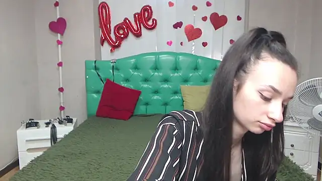 Snapshot of Je55icaBreeze chatting on 05.28.26 Je55icaBreeze online show from 05.28.26