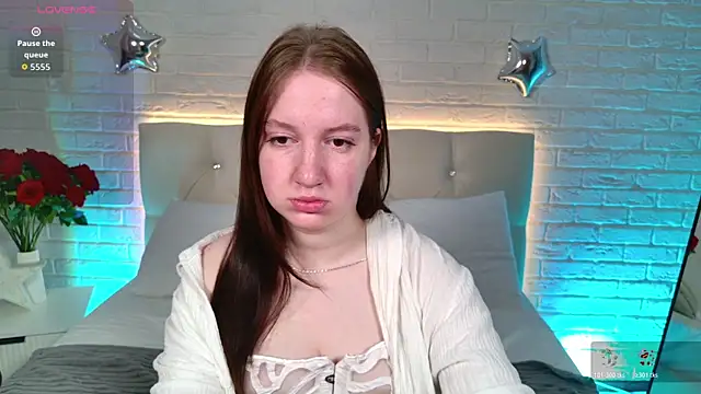 Snapshot of Elisabeth_Binder chatting on 05.20.26 Elisabeth Binder online show from 05.20.26