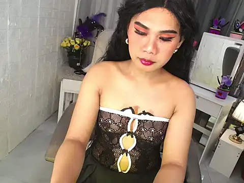 Snapshot of Yourgorgeousmarge chatting on 05.18.26 Yourgorgeousmarge online show from 05.18.26