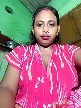 Snapshot of puja560 chatting on 04.17.26 puja560 online show from 04.17.26