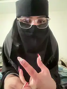 karandeep kaur isback online show from 03.25.26