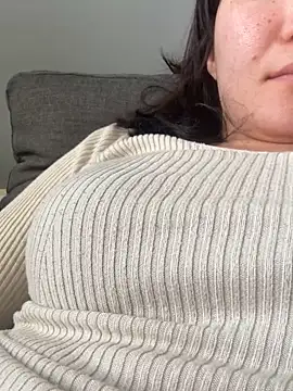 Snapshot of Molly242424- chatting on 03.25.26 Molly242424- online show from 03.25.26