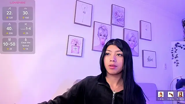 Snapshot of emilydolly_ chatting on 04.30.26 emilydolly online show from 04.30.26