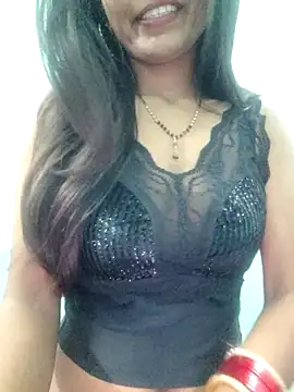 Snapshot of khushi_ji00 chatting on 04.14.26 khushi ji00 online show from 04.14.26