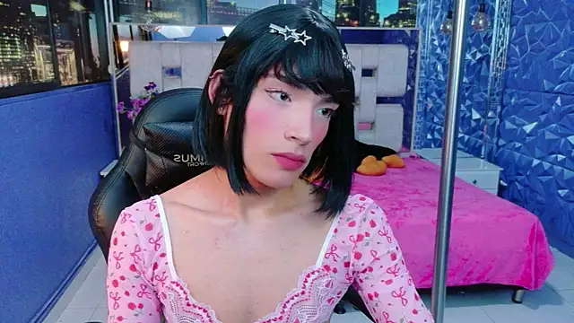 Snapshot of IsaacNovaa chatting on 06.01.26 IsaacNovaa online show from 06.01.26
