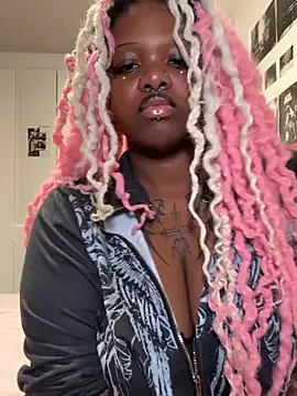 Snapshot of Nyla_xox chatting on 03.28.26 Nyla xox online show from 03.28.26