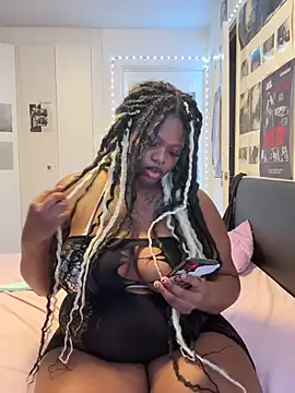 Snapshot of Nyla_xox chatting on 06.05.26 Nyla xox online show from 06.05.26