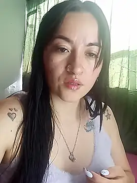 Snapshot of kimberly_peter chatting on 06.29.26 kimberly peter online show from 06.29.26