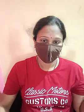 Snapshot of Latha_lovely chatting on 04.06.26 Latha lovely online show from 04.06.26