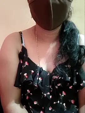 Snapshot of Latha_lovely chatting on 04.21.26 Latha lovely online show from 04.21.26