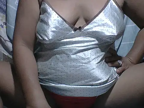 Snapshot of PinayCherry chatting on 04.05.26 PinayCherry online show from 04.05.26