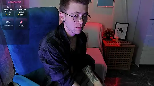Snapshot of Thomas_Norton chatting on 05.06.26 Thomas Norton online show from 05.06.26