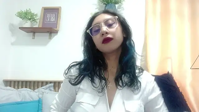 Violet 2003 online show from 05.28.26