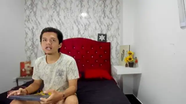 Alejandra and James  online show from 04.28.26