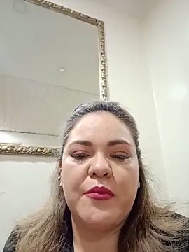 Snapshot of Natashablade__ chatting on 05.15.26 Natashablade online show from 05.15.26