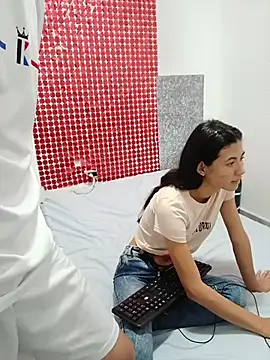 Geneviieve and scott hot online show from 05.04.26