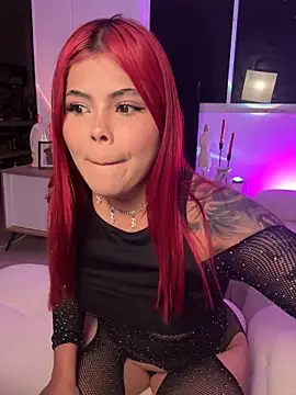 Snapshot of giss_sweet1 chatting on 04.18.26 giss sweet1 online show from 04.18.26