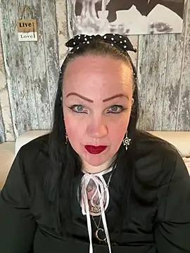 Snapshot of Noraya_ink chatting on 05.01.26 Noraya ink online show from 05.01.26