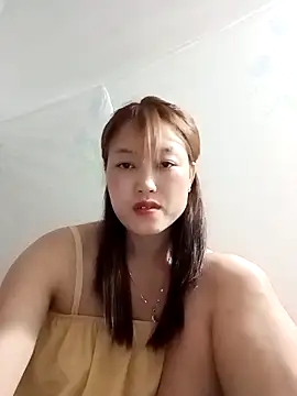 Snapshot of -Bitilu- chatting on 04.24.26 -Bitilu- online show from 04.24.26
